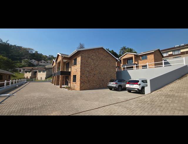 2 BEDROOM APARTMENT FOR SALE IN ESCOMBE